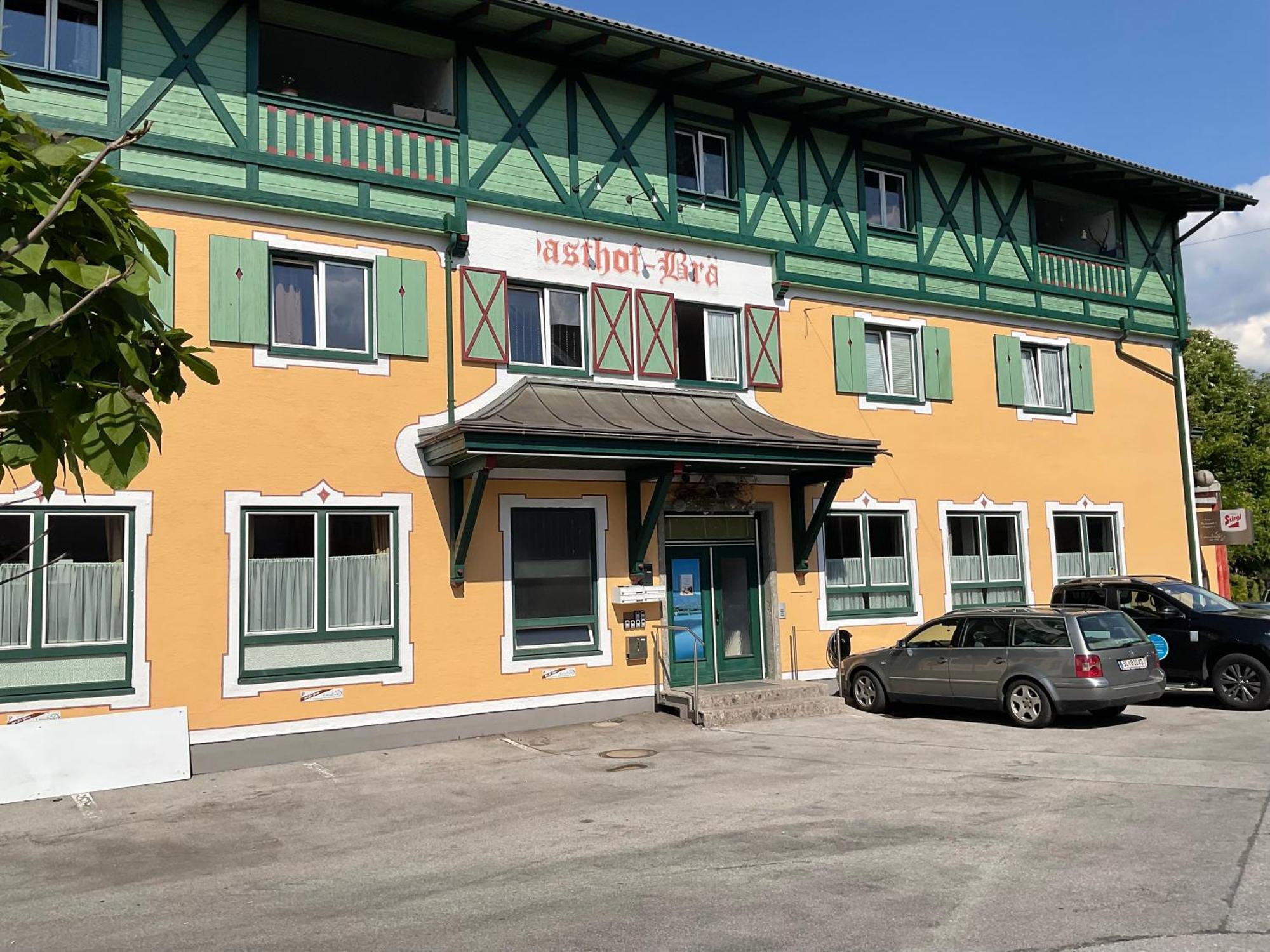 Hotel Berg Seekirchen am Wallersee Exterior foto